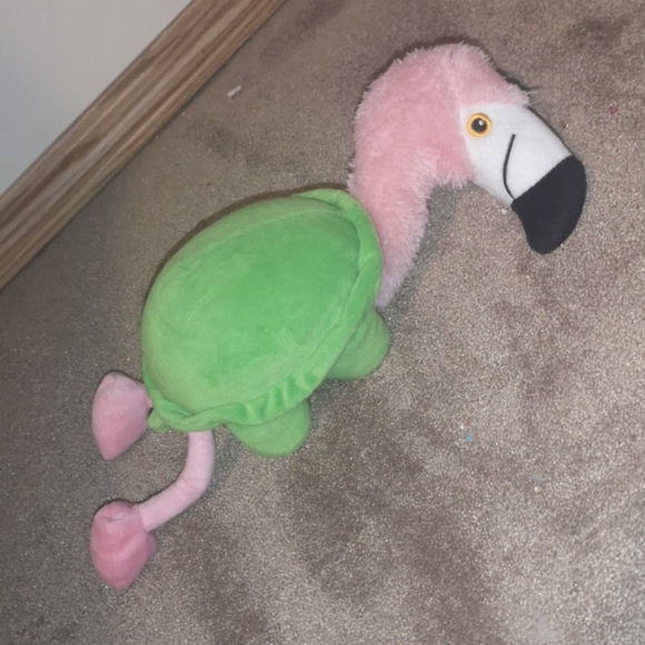 Weird flamingo-turtle hybrid - Picture 1 of 2